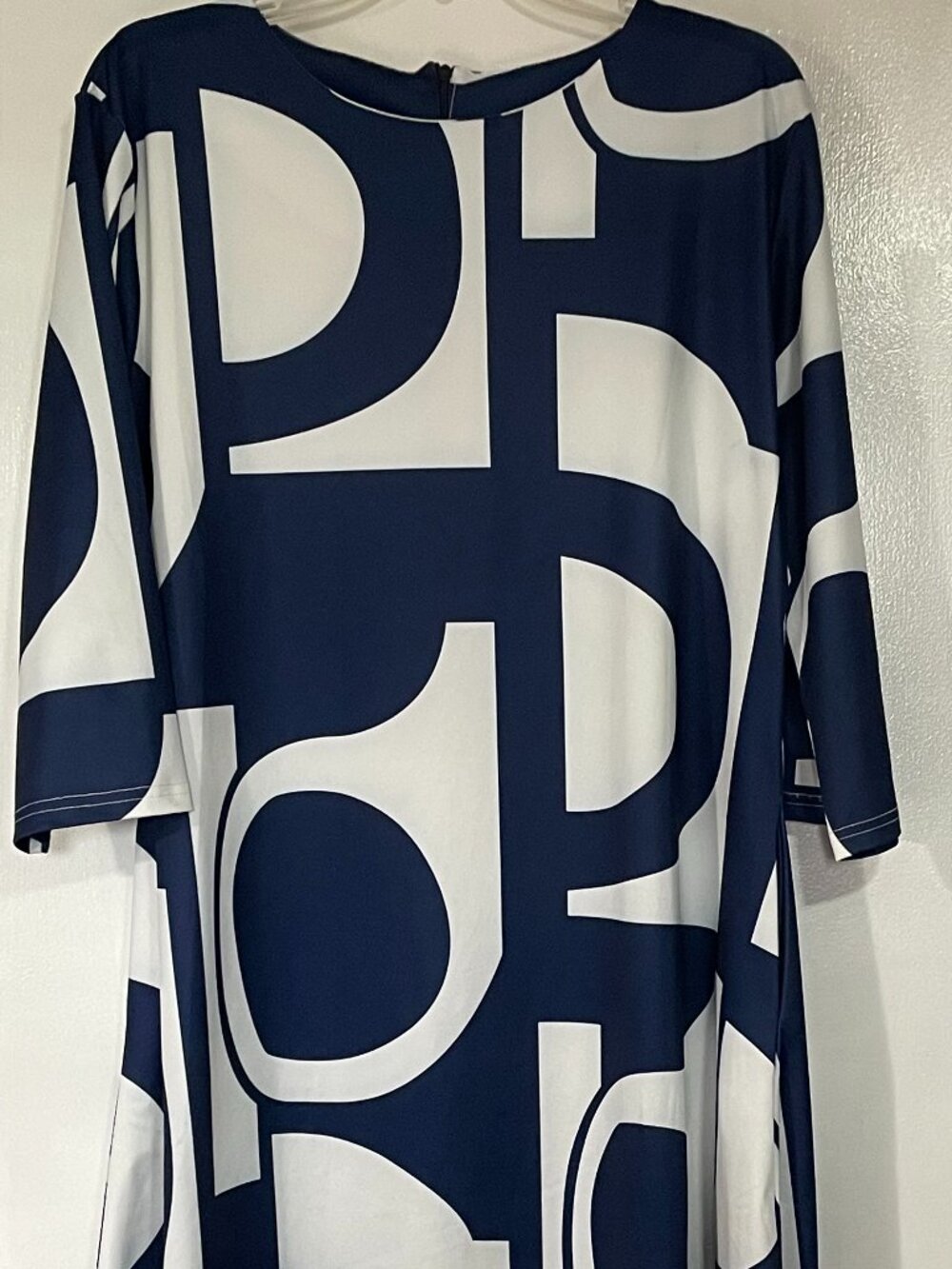 Women’s Blue/White 3/4 Sleeve Dress 1XL Pockets Poly Spandex Good Condition